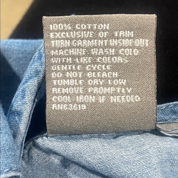 Daisy Fuentes Denim-Look TOP- Blue, BUTTON DOWN RUFFLE CAP SLEEVES SIZE XL - Picture 8 of 8